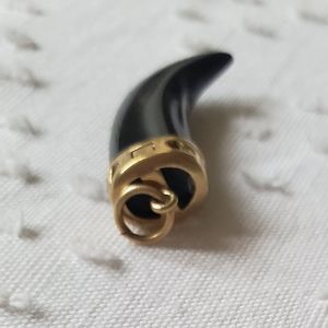 DS G.L. Creations 10kt Black Onyx Tusk Pendant